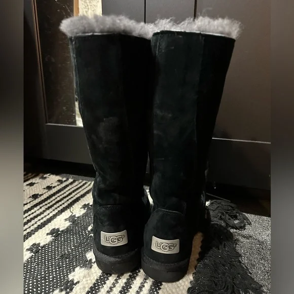 UGG Australia Women's Uptown II Tall Suede Leather
Lace Up Boots - Picture 3 of 5